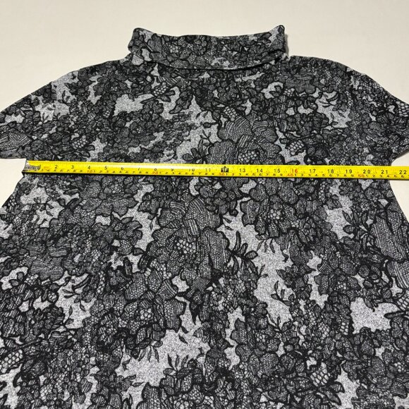 Simply Vera Vera Wang Gray Black Floral Lace Print Top L Cowl Neck Stretch Soft - Picture 12 of 14